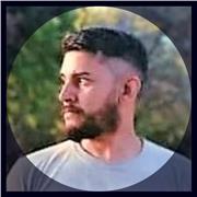 técnico en informática con conocimiento en programación, reparación e instalación de equipos informáticos